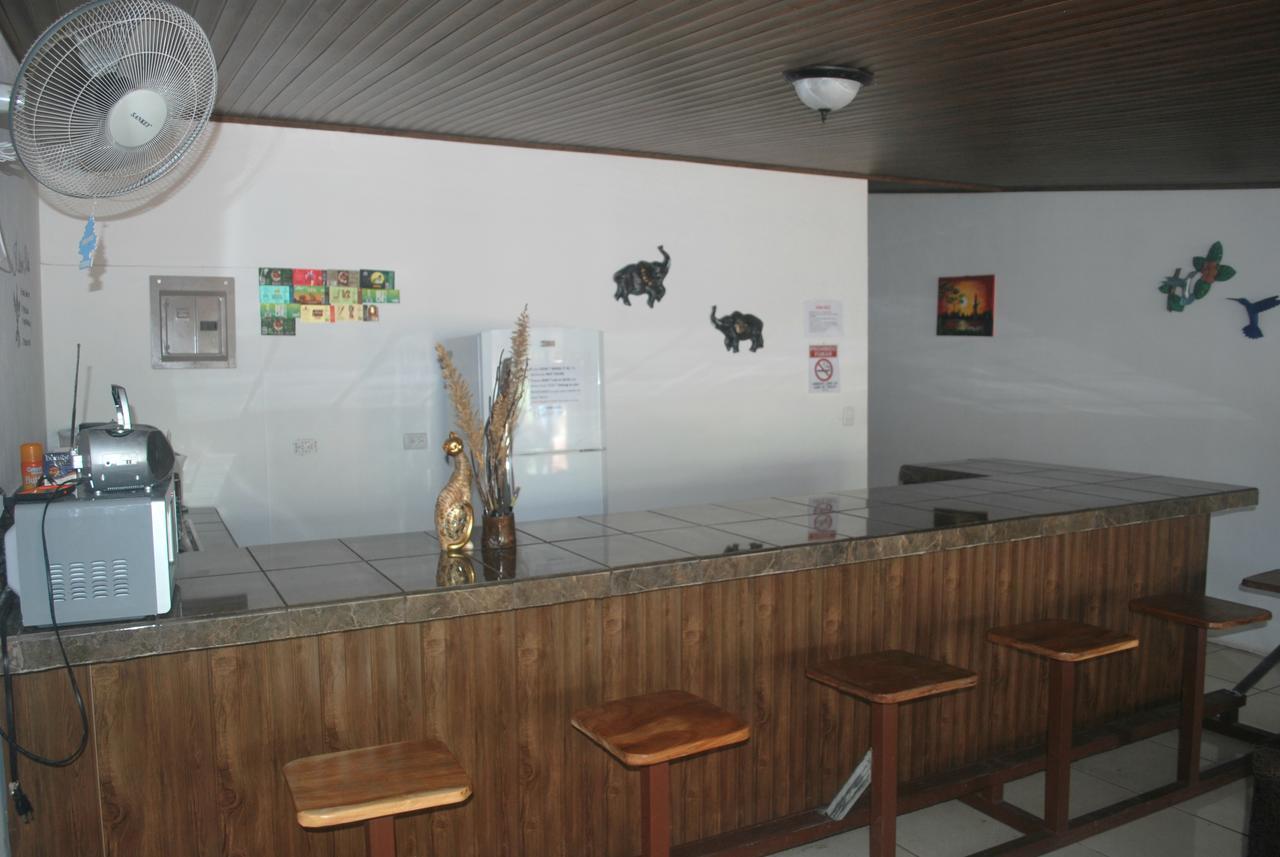 Passifloras Hostel Quepos Bagian luar foto