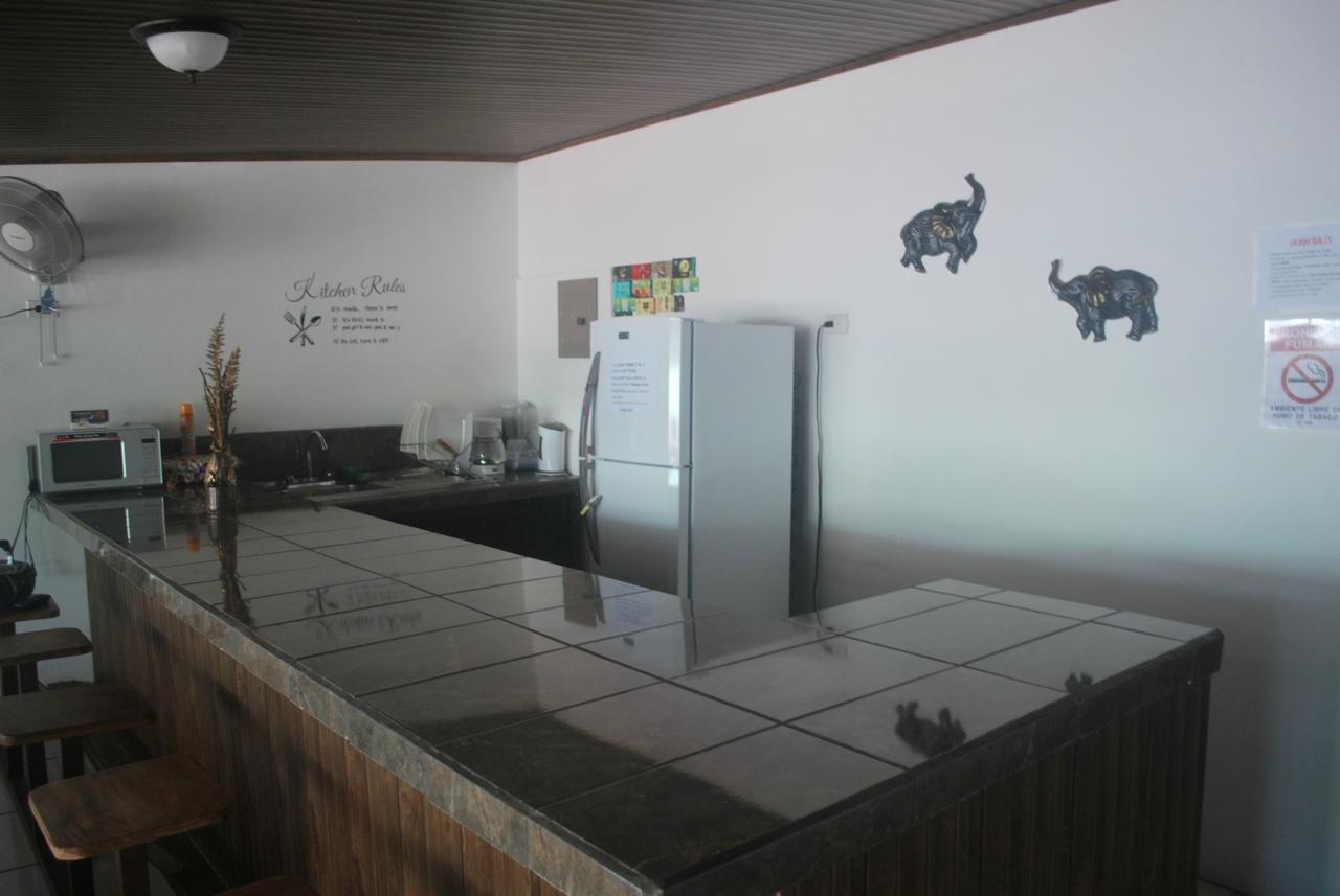 Passifloras Hostel Quepos Bagian luar foto