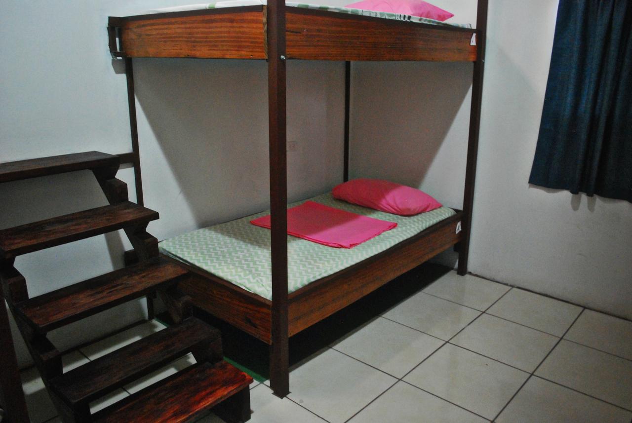 Passifloras Hostel Quepos Bagian luar foto